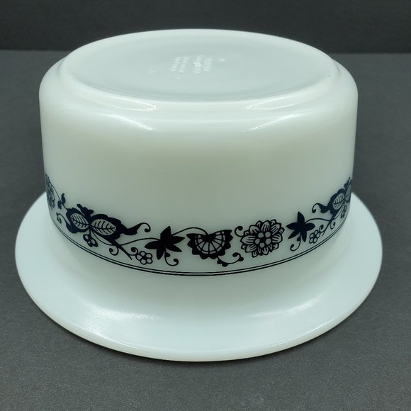 Pyrex Old Town Blue Butter Tub Corningware Blue Onion Bowl - Picture 7 of 8